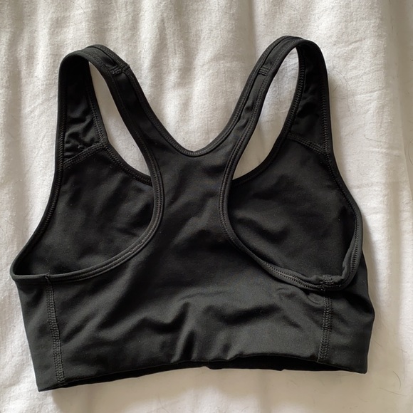 Nike sports bra - Picture 2 of 3